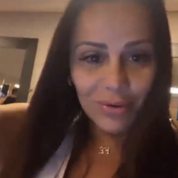 Viviane Araujo: 'Hoje, dormi bem, consegui descansar bem. Meu dia tá tranquilo, então, vim pra academia'