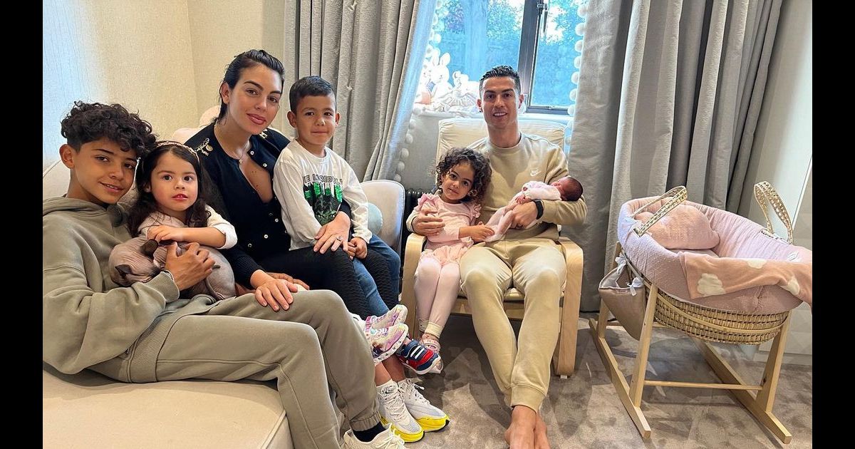 Bella Esmeralda é O Mais Novo Membro Da Família De Cristiano Ronaldo Purepeople