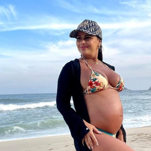 Filho de Viviane Araujo deve nascer no início de setembro