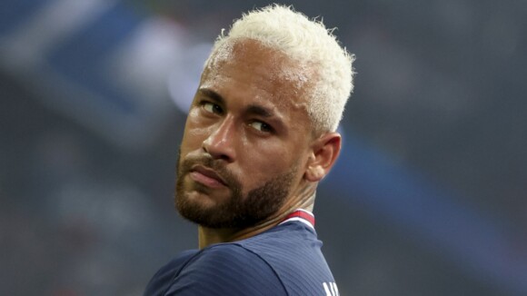Neymar rebate crítica de ex-jogador do PSG com indireta polêmica: 'Falador'