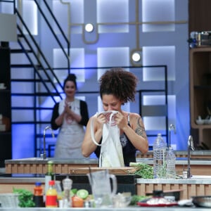 MasterChef Brasil  também é exibido toda sexta-feira, às 19h25