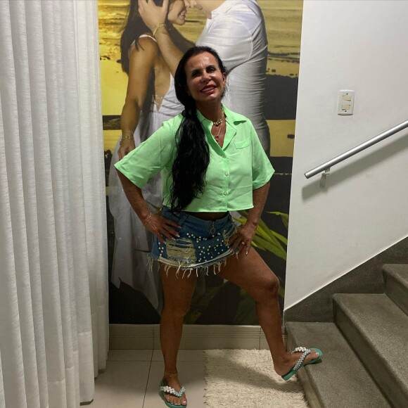 Gretchen é mãe de 7 filhos e já tem 5 netos. Conheça mais detalhes sobre a família da cantora!