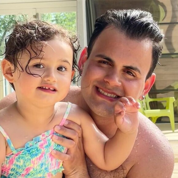 Neta de Gretchen e filha de Gabriel Miranda, Alyah nasceu na França