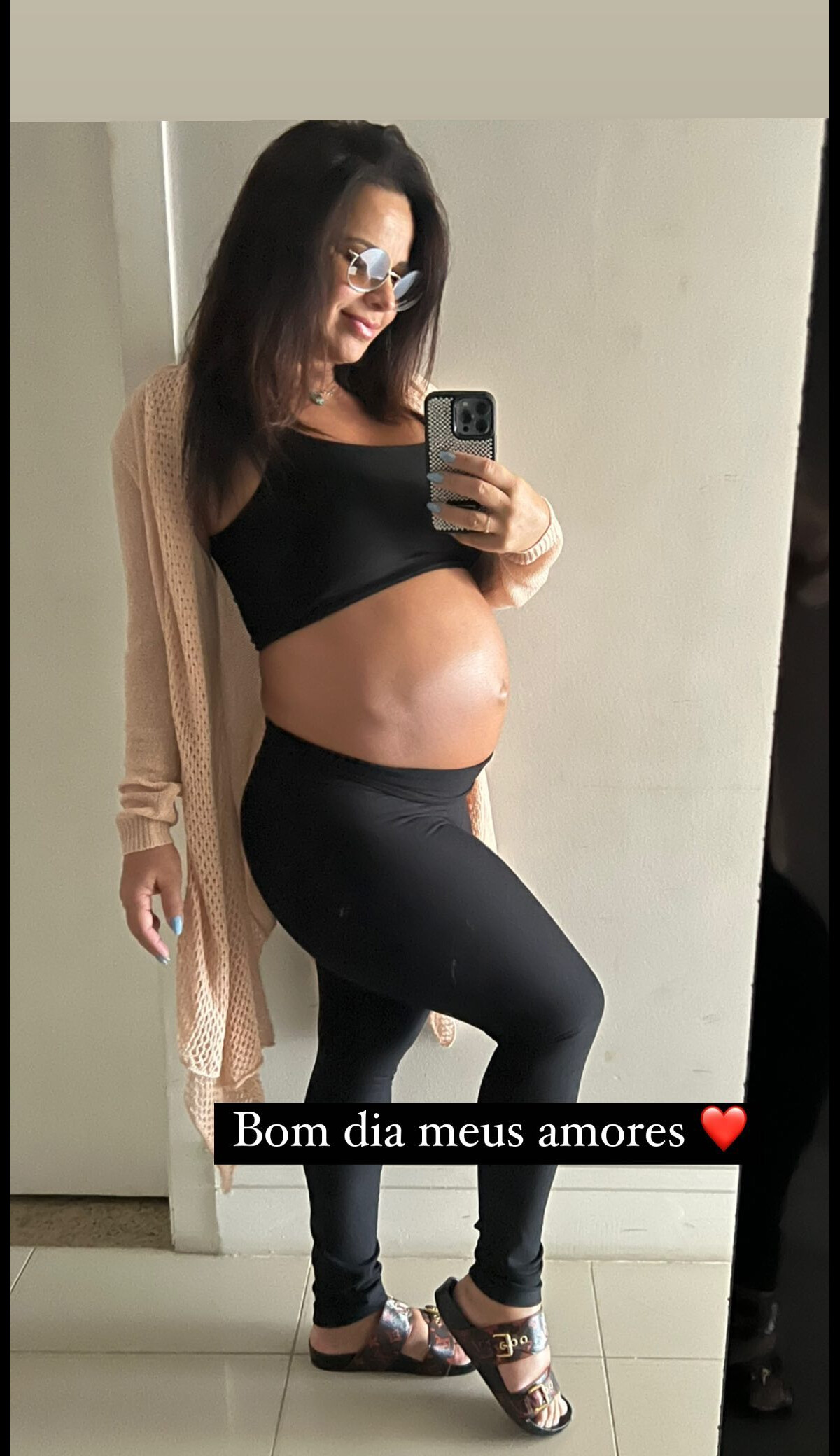 What Happened To Camilla Araujo On The Plane? - w2z67r9