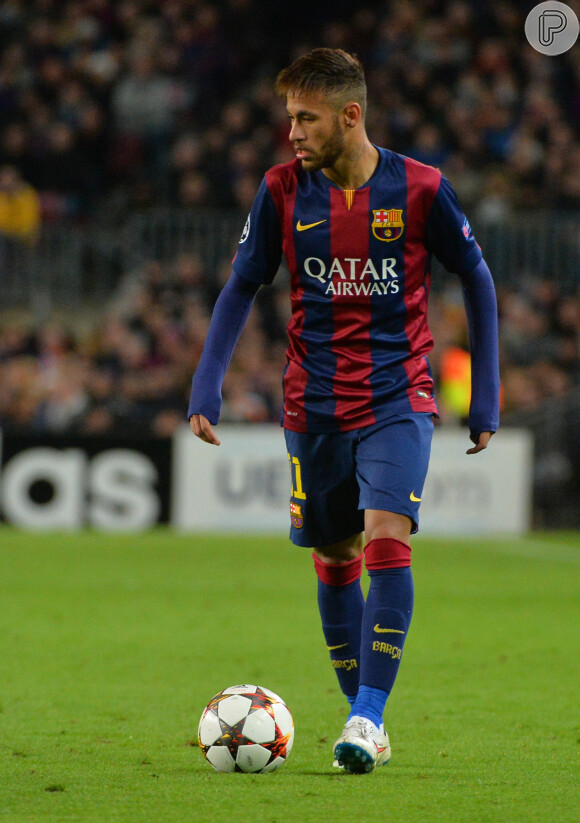De acordo com o jornal espanhol 'Sport', o Barcelona quer manter Neymar no clube até 2022