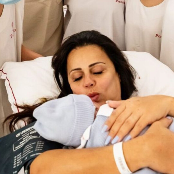 Viviane Araujo e o filho, Joaquim, surgiram em novo foto neste domingo, 11 de setembro de 2022