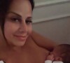 Viviane Araujo postou foto amamentando o filho, Joaquim, nascido em 6 de setembro de 2022