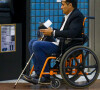 Luciano Szafir embarcou de cadeira de rodas em aeroporto do Rio de Janeiro