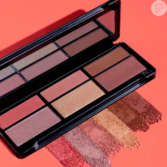 Barbiecore na maquiagem fica mais fácil com a Paleta Multifuncional, da Quem Disse Berenice?