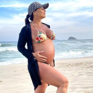 Viviane Araujo se pesou após o nascimento do filho e ficou surpresa