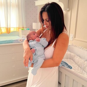 Viviane Araujo vem dividindo com os seguidores rotina com o filho recém-nascido