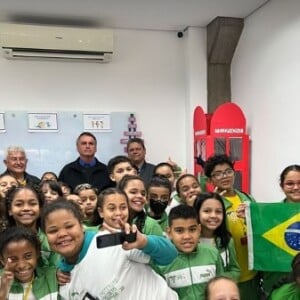 Bolsonaro fez uma visita ao Instituto Neymar Jr.
