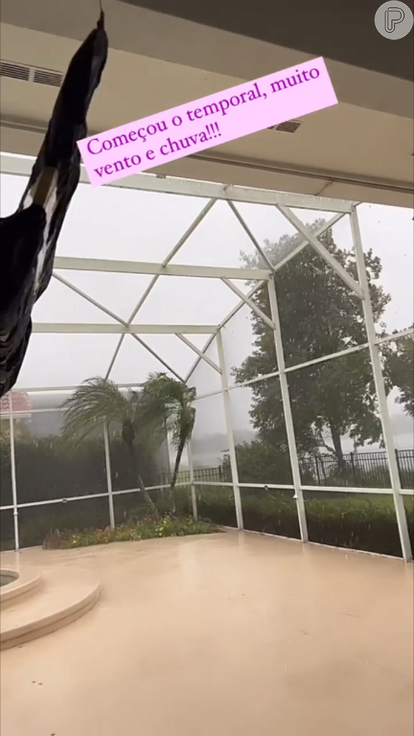 Zilu Godoi mostrou fortes chuvas e ventos com a passagem do Furacão Ian por Orlando