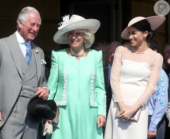 A relação do Rei Charles III com a rainha consorte Camilla também deve ser abordada na biografia do Príncipe Harry