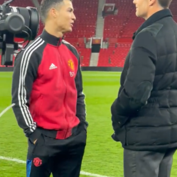 Cristiano Ronaldo e Tom Brady se encontraram no gramado e bateram um papo