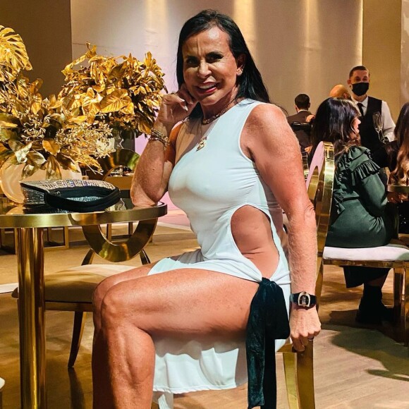 Gretchen refletiu sobre o etarismo ao responder comentários pelo look