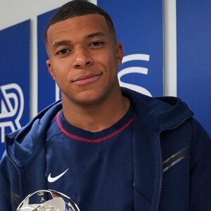 Donos do PSG ficam p* da vida com Mbappé