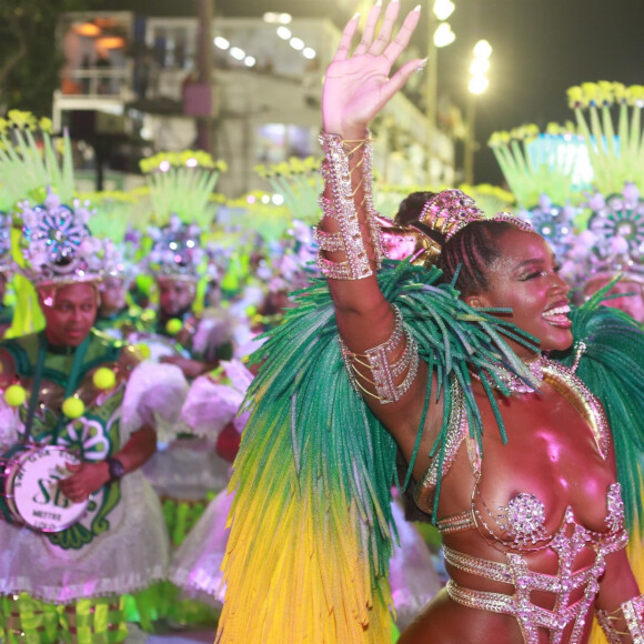 Iza está fora da Imperatriz Leopoldinense por incompatibilidade de agendas, segundo comunicado oficial