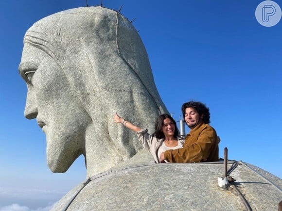 Xolo Maridueña passeou pelo Rio de Janeiro com Bruna Marquezine