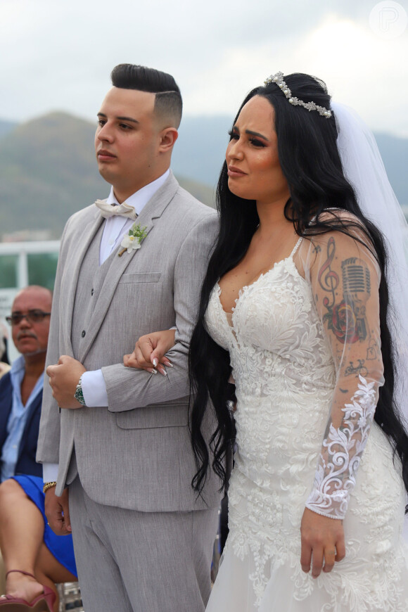 Patrick Abrahão e Perlla realizaram um casamento para poucos amigos e familiares