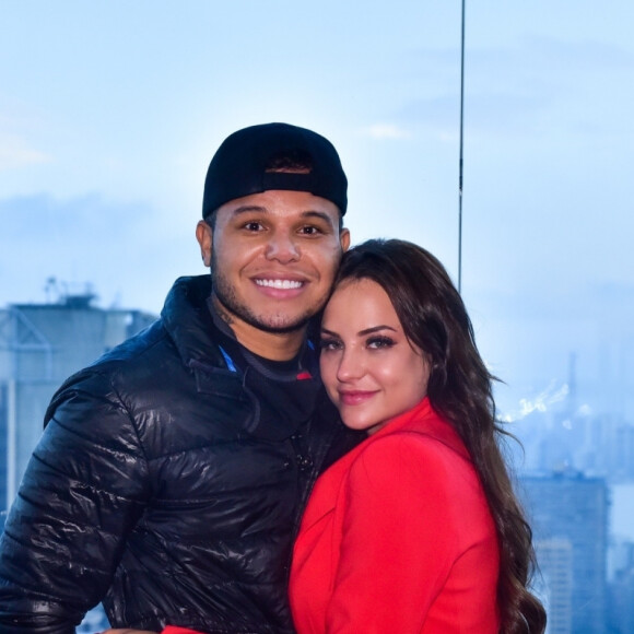 Gabi Martins rompeu namoro com o cantor Tierry