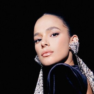 Bruna Marquezine curtiu post sobre processo de sonegação de impostos de Neymar