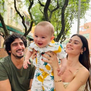 Thayla Ayala e Renato Góes já são pais de Francisco