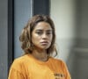Brisa (Lucy Alves) só não foi procurada por Ari (Chay Suede) na cadeia na novela 'Travessia'