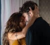 Brisa (Lucy Alves) e Ari (Chay Suede) têm uma recaída e se beijam na novela 'Travessia'