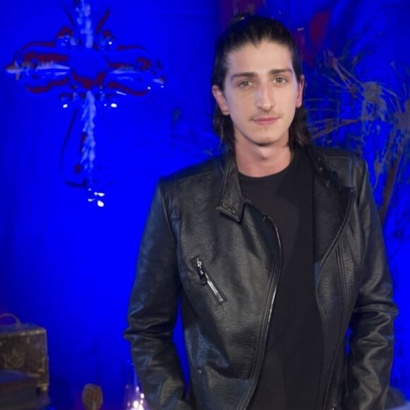 Johnny Massaro conheceu João desde a infância, mas relacionamento começou há apenas um ano e sete meses