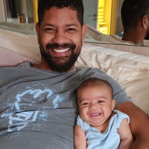 Filho de Viviane Araujo, Joaquim, é constantemente comparado com o pai, Guilherme Militão