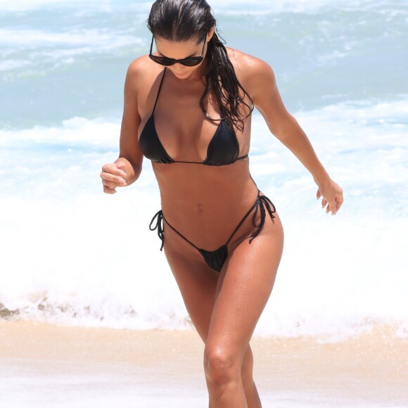 Deborah Secco é livre para não encarar uma personagem fora das telas