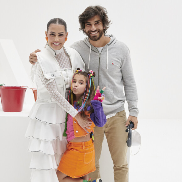 Deborah Secco e Hugo Moura estão animados para dar um irmãozinho para Maria Flor, de 6 anos