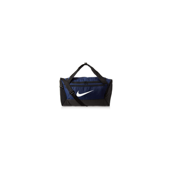 Para compôr o look esportivo, a Bolsa esportiva pequena da Nike é uma boa pedida