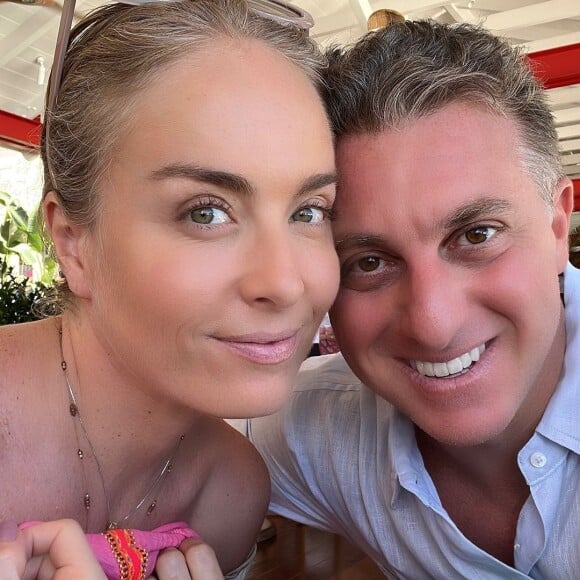 Angelica e Luciano Huck comemoraram 18 anos de casados recentemente