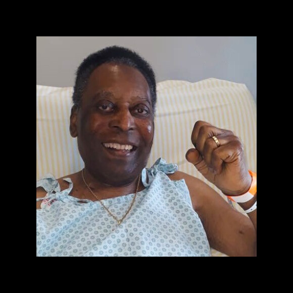 Pelé está com tumores em diversas partes do corpo