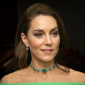 The Crown: série já escalou atriz para viver Kate Middleton