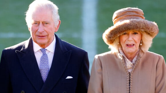 Polêmico telefonema entre Camilla Parker e Rei Charles III realmente aconteceu como em 'The Crown'?