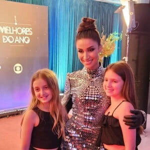 Eva posou com Bianca Andrade no Tapete Vermelho da premiação