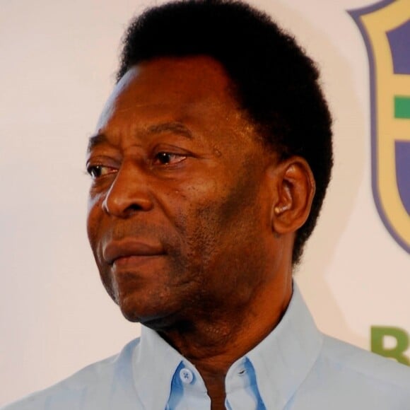 Pelé tem piora em quadro médico