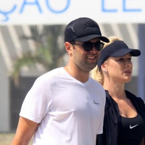 Fiorella Mattheis e Roberto Marinho Neto se casaram em junho do ano passado