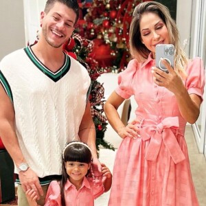 Maíra Cardi e Arthur Aguiar recebem críticas após fotos juntos em Natal