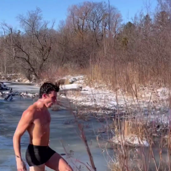 Shawn Mendes: volume na cueca do cantor chamou atenção na web 