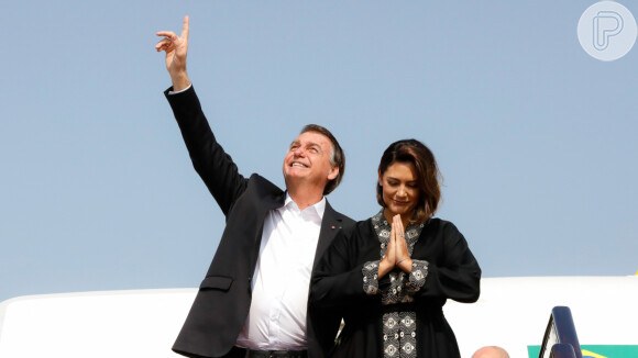 Jair Bolsonaro e Michelle vivem uma nova crise conjugal. As informações são do colunista Guilherme Amado, do Metrópoles