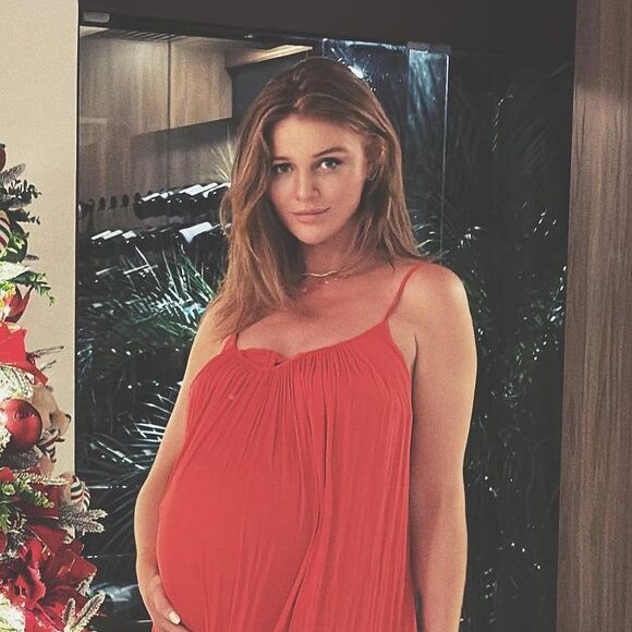 Cíntia Dicker pediu respeito para 2023 em meio a crise com Luana Piovani