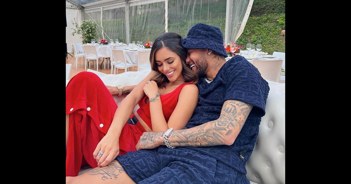 Neymar e Bruna Biancardi chegaram a usar alian&ccedil;as quando estavam juntos -  Purepeople
