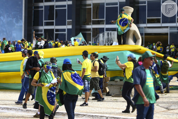 Apoiadores do ex-presidente Jair Bolsonaro fizeram manifestações antidemocráticas em Brasília