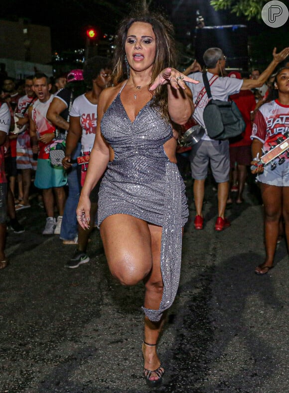 Viviane Araújo arrasou em ensaio do Salgueiro para o carnaval 2023