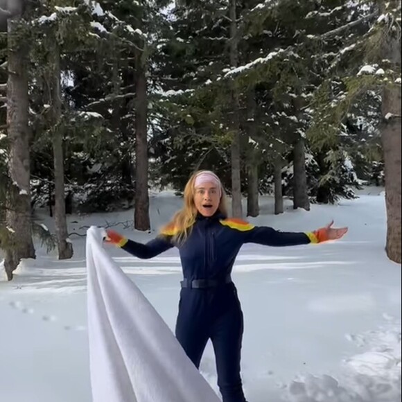 No vídeo de transição, Angélica sai da praia direto para a neve