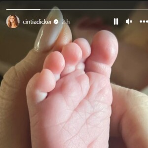 Cintia Dicker celebrou a vida da filha nas redes sociais